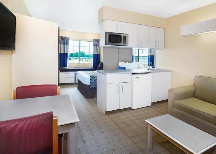 Microtel And Hotel 3*