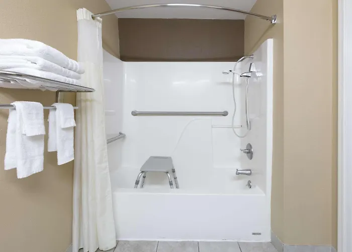 Hotel Microtel And