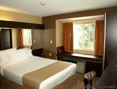 Microtel And 3*