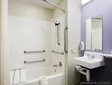 Microtel And Hotel 3*