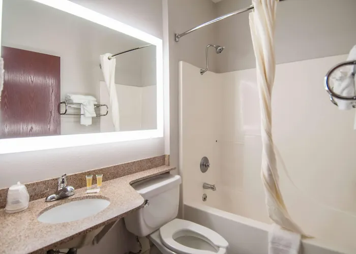 Microtel And Hotel 3*