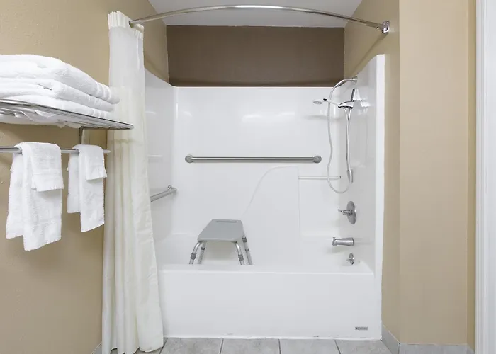 Hotel Microtel And 3*