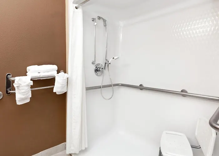 Hotel Microtel And 3*